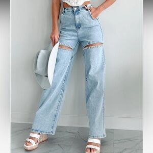 Slit-Front Straight Leg Rhinestone Jeans (Light Wash)